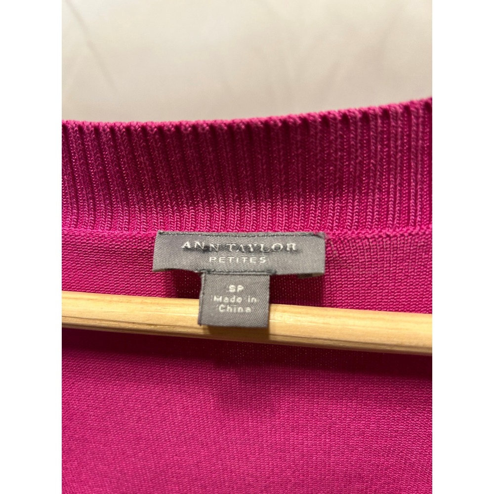 Ann Taylor Silk Blend Sweater Womens SP Pink Good Scoop Neck 3/4 Sleeve 113187 - Picture 3 of 7
